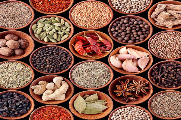 image of Chinese herbs arranged in a honeycomb pattern - represents the nutritional benefits of herbal treatment